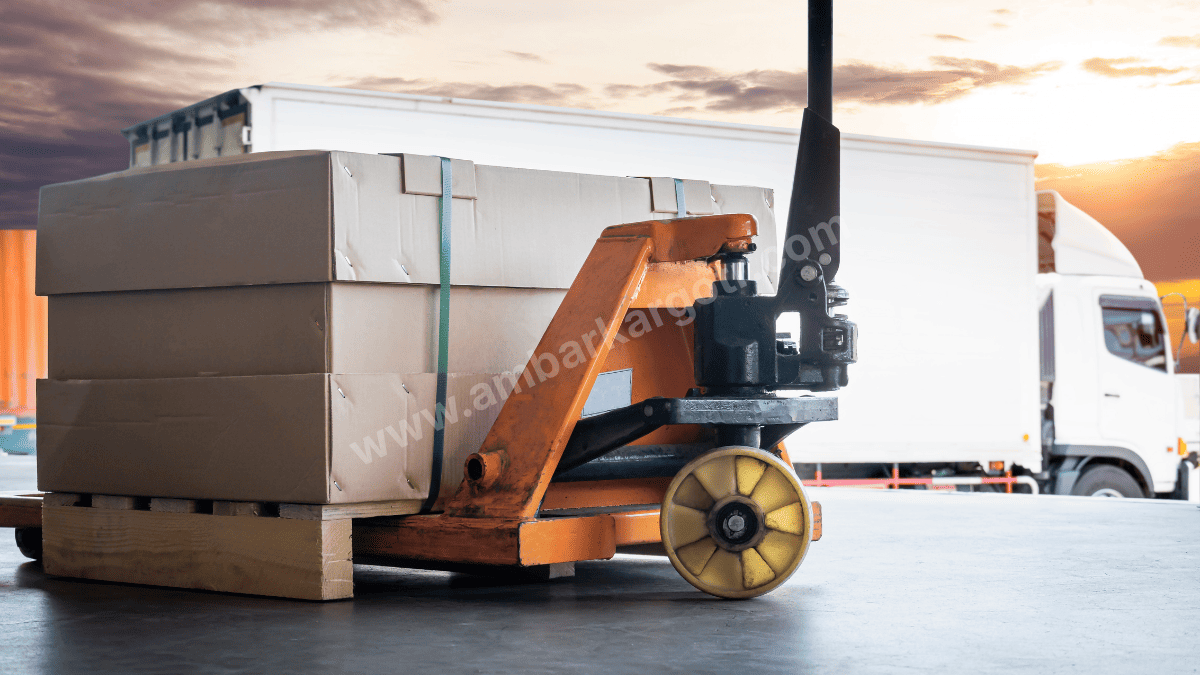 Yüksekova Paletli Yük Taşıma